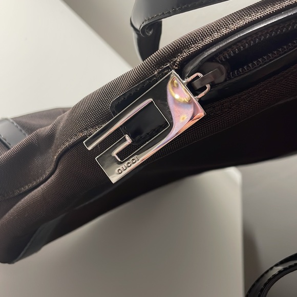 Authentic Gucci vintage trimmed leather nylon shoulder bag - Picture 5 of 10